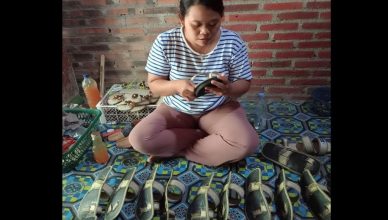 Workshop Pembuatan Sandal Upanat