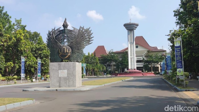 Dosen UNY bantah cekik Ketua BEM
